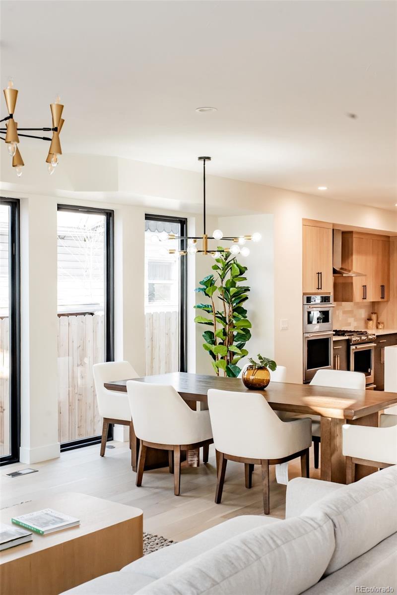 3047 S Cherokee Street