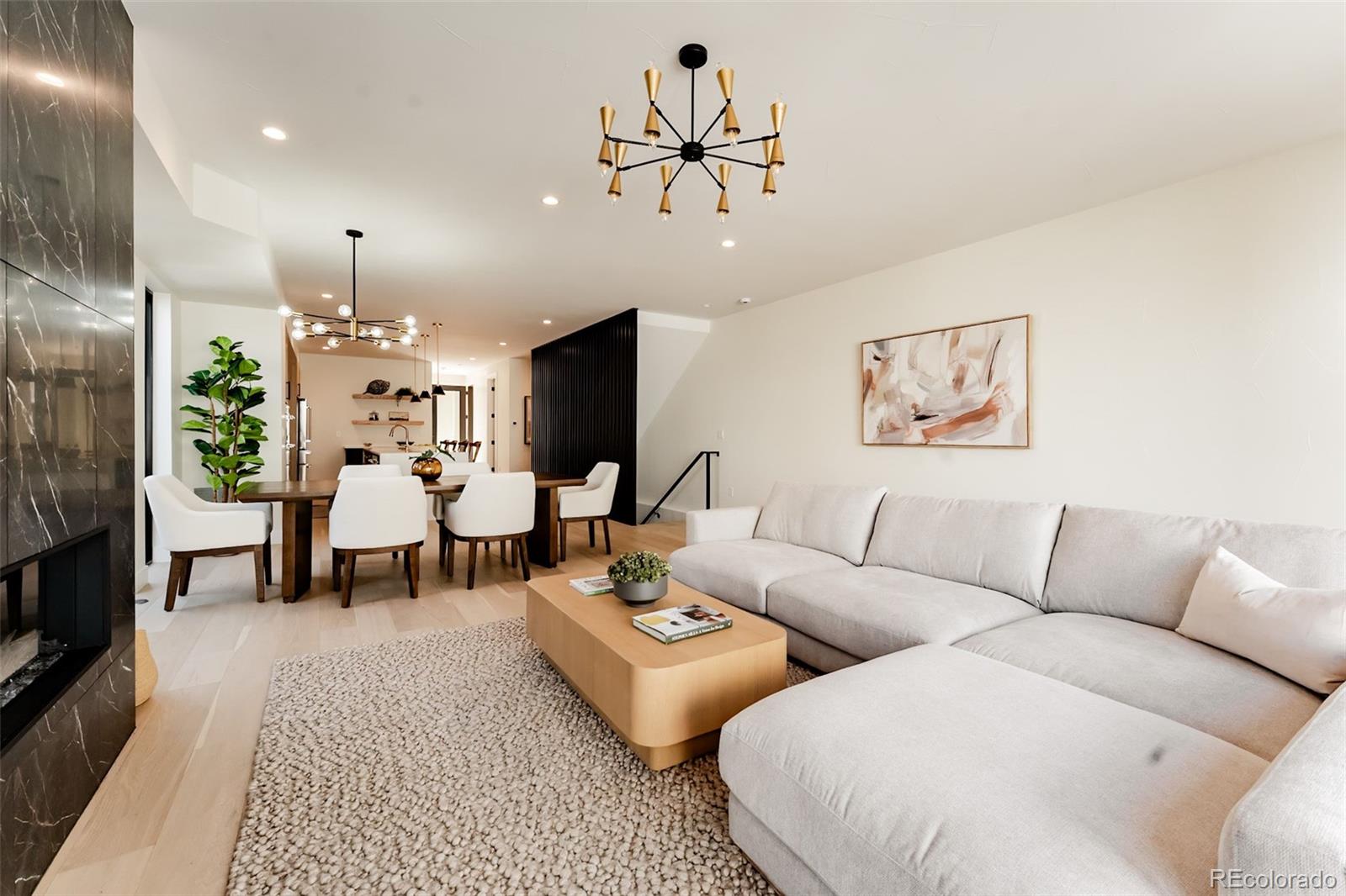 3047 S Cherokee Street