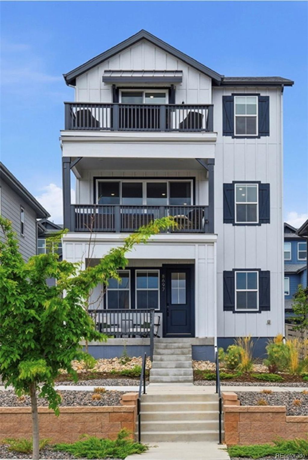 Photo of 8697 Middle Fork Street, Littleton, CO 80125 (MLS # 8184469)