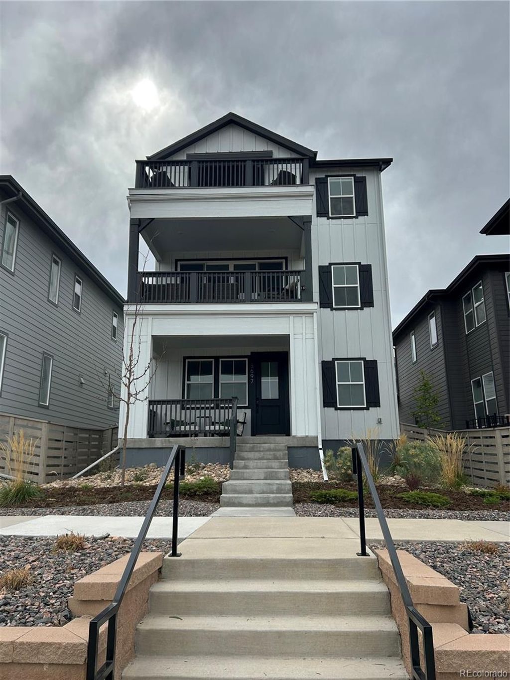 Photo of 8697 Middle Fork Street, Littleton, CO 80125 (MLS # 8184469)