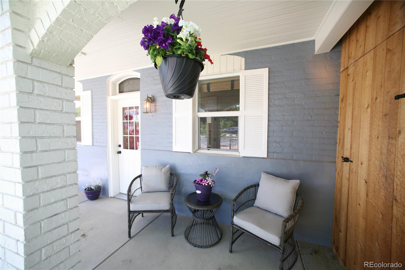 3027 Lawrence Street