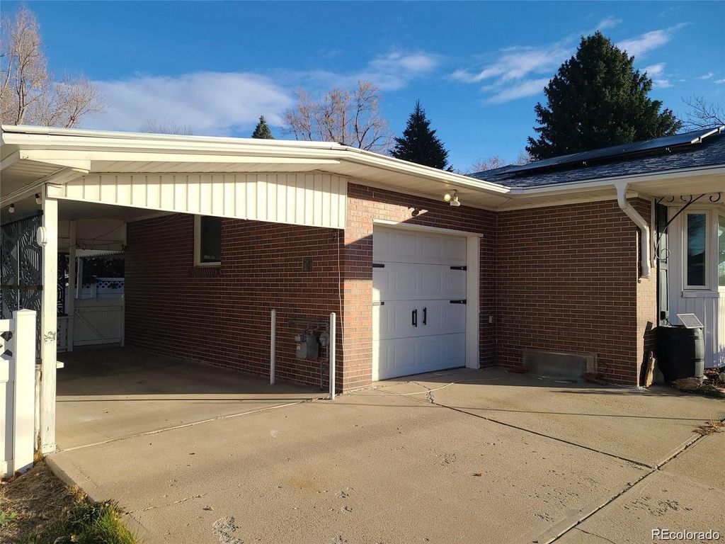 Photo of 105 Dudley Street, Lakewood, CO 80226 (MLS # 4658541)