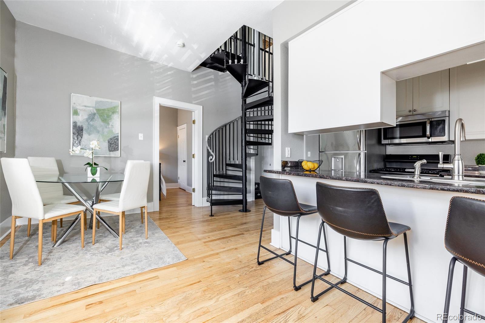 1640 N Downing Street 204