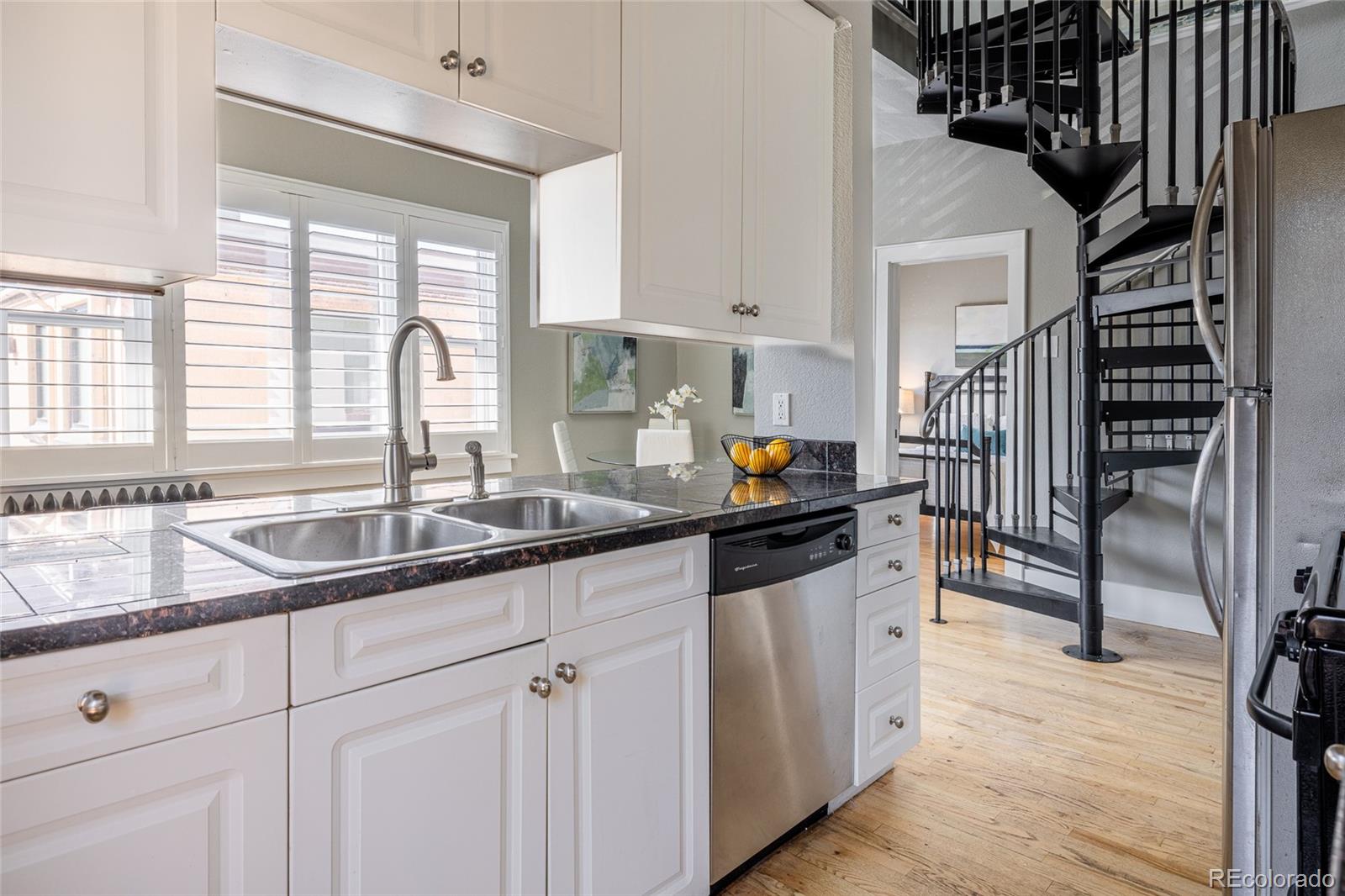 1640 N Downing Street 204