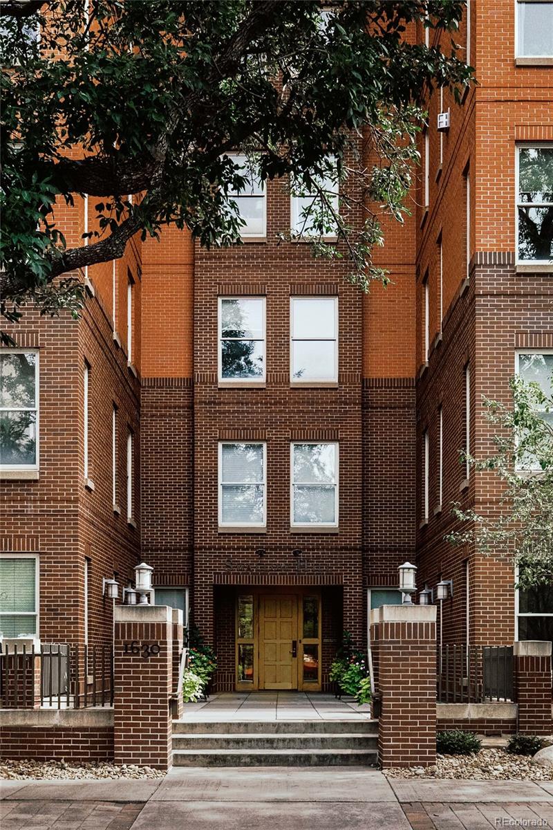 1630 N Clarkson Street 516
