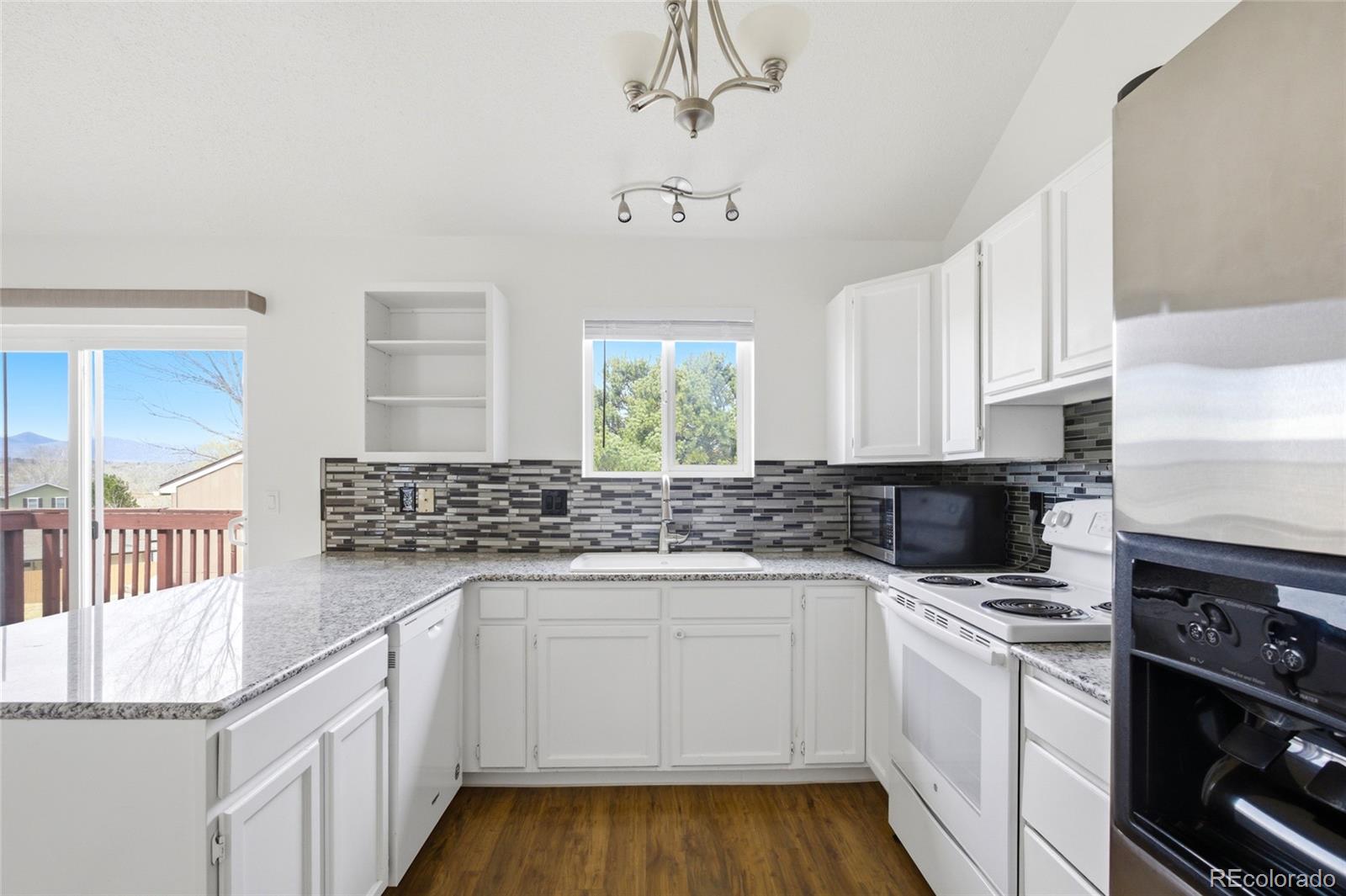 2889 W Rowland Place