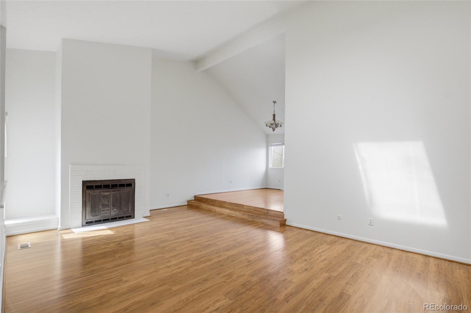 2889 W Rowland Place