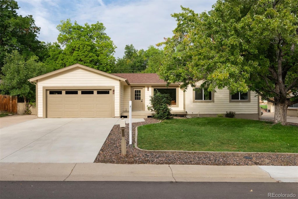 Photo of 1055 Yank Street, Golden, CO 80401 (MLS # 9893816)