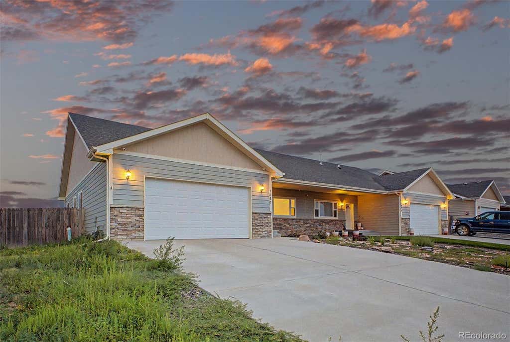 Photo of 1080 Viewridge Road, Bennett, CO 80102 (MLS # 5381992)