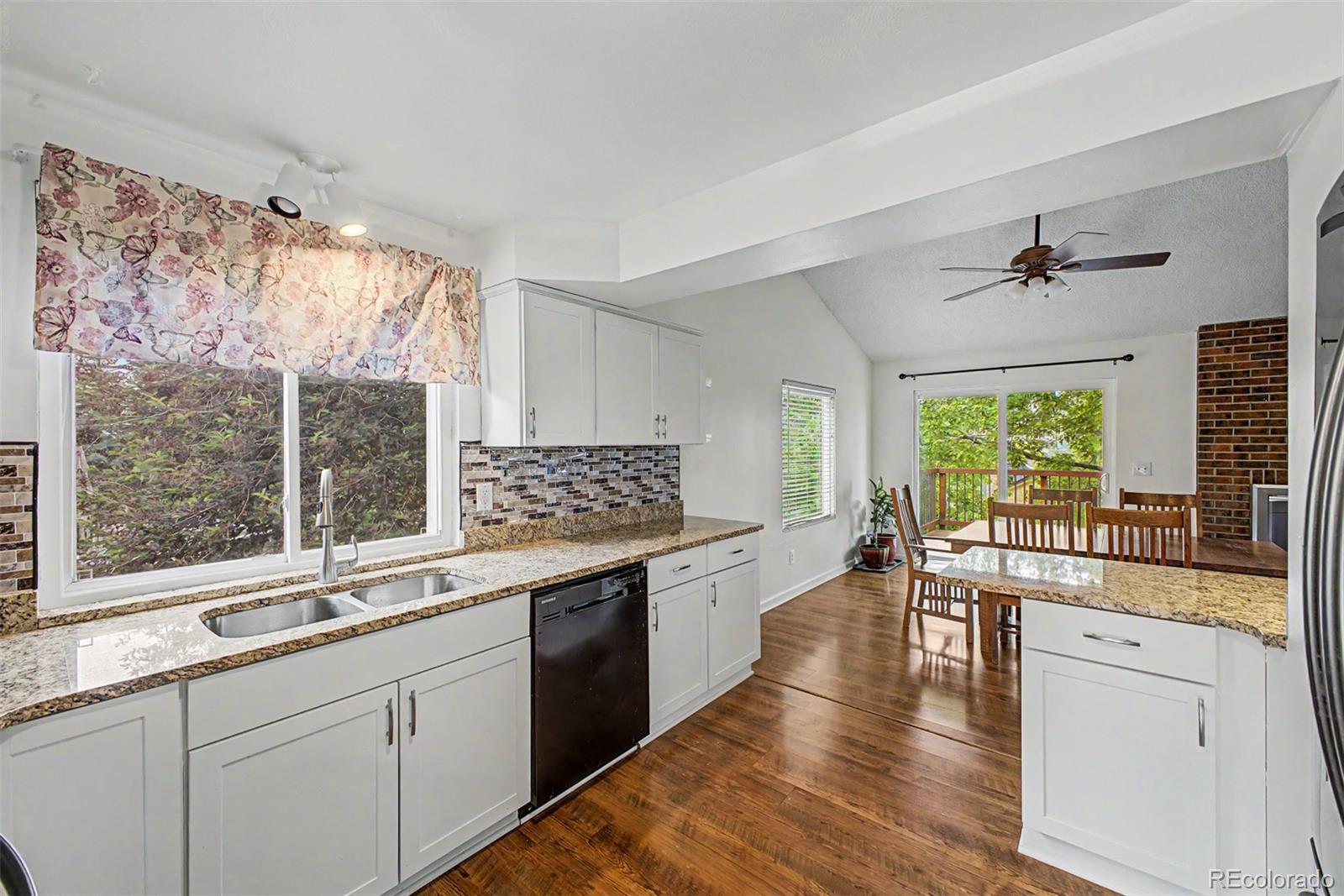 4245 W 110th Place