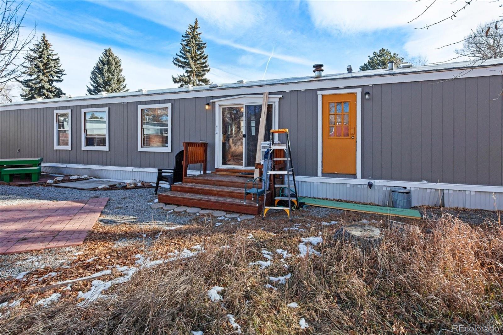 611 W Main Street 15