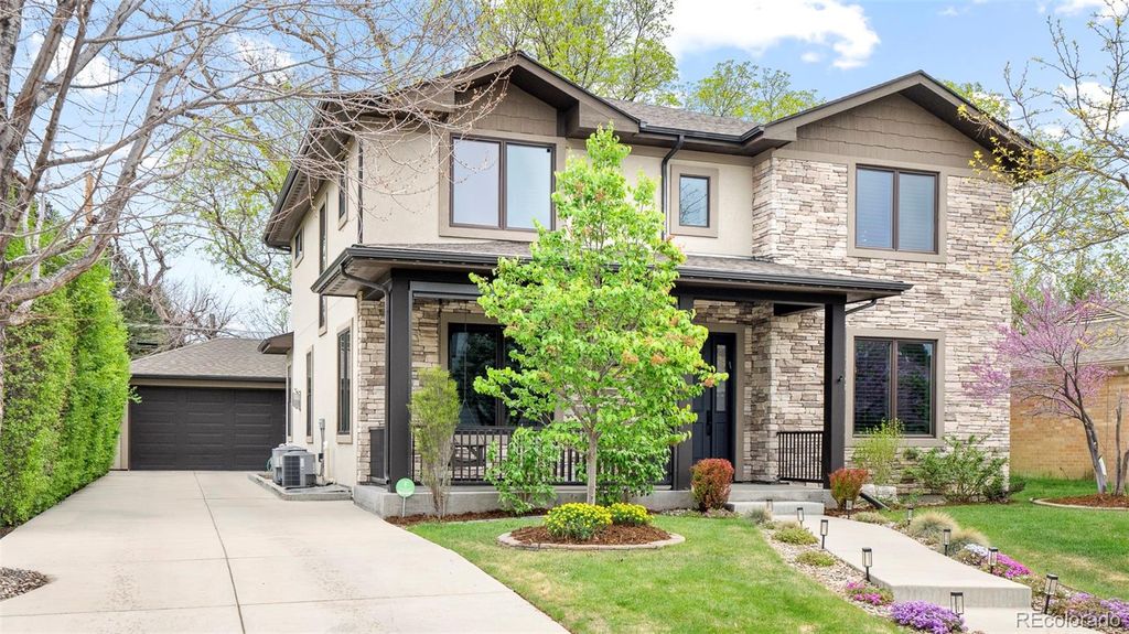 Photo of 136 Magnolia Street, Denver, CO 80220 (MLS # 9911469)