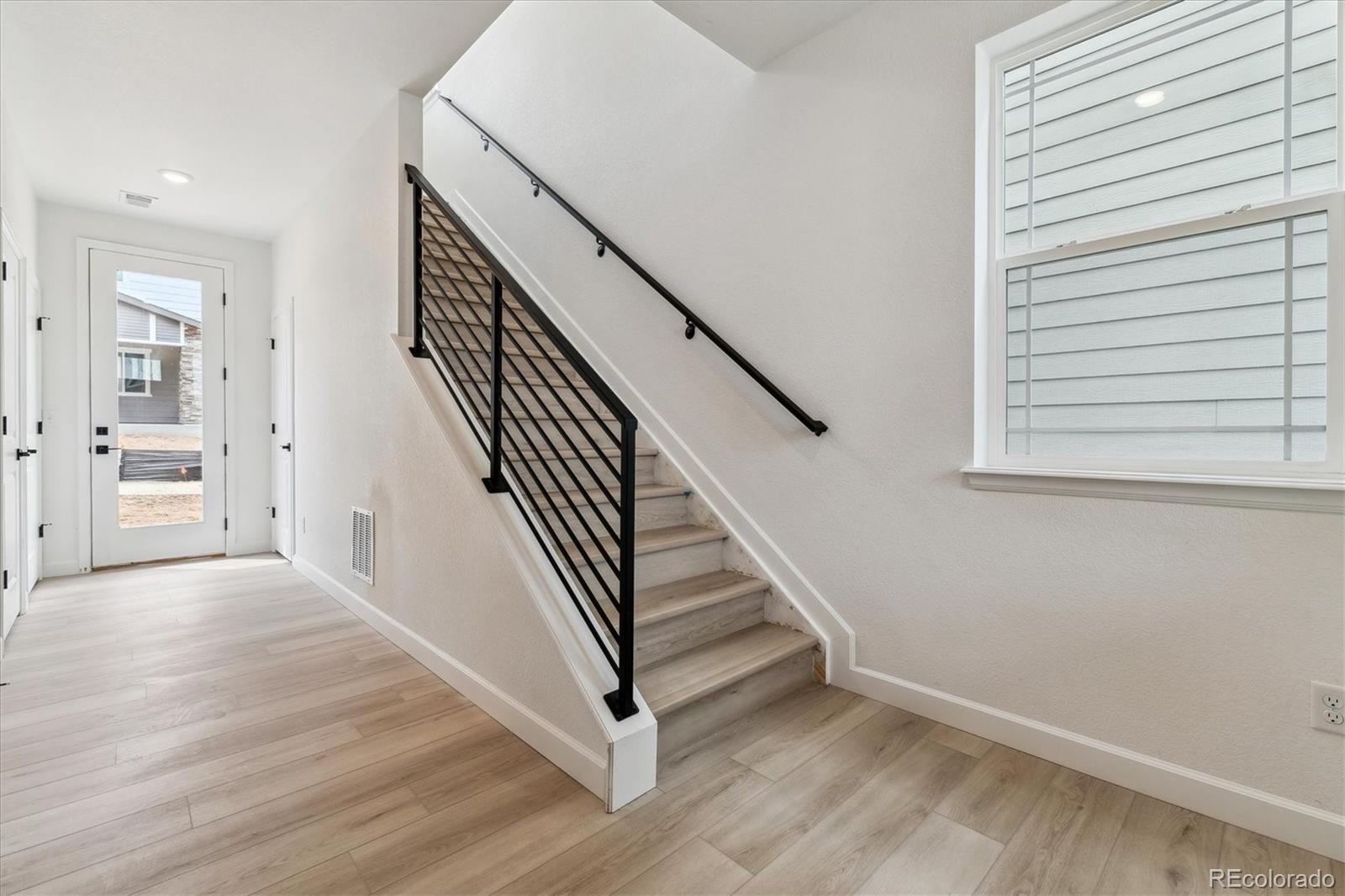 8480 Eagle River Street, Littleton, CO, 80125 2 8480 Eagle River Street