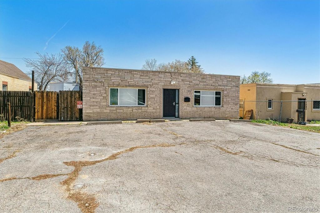 Photo of 1050 S Quitman Street, Denver, CO 80219 (MLS # 7134857)