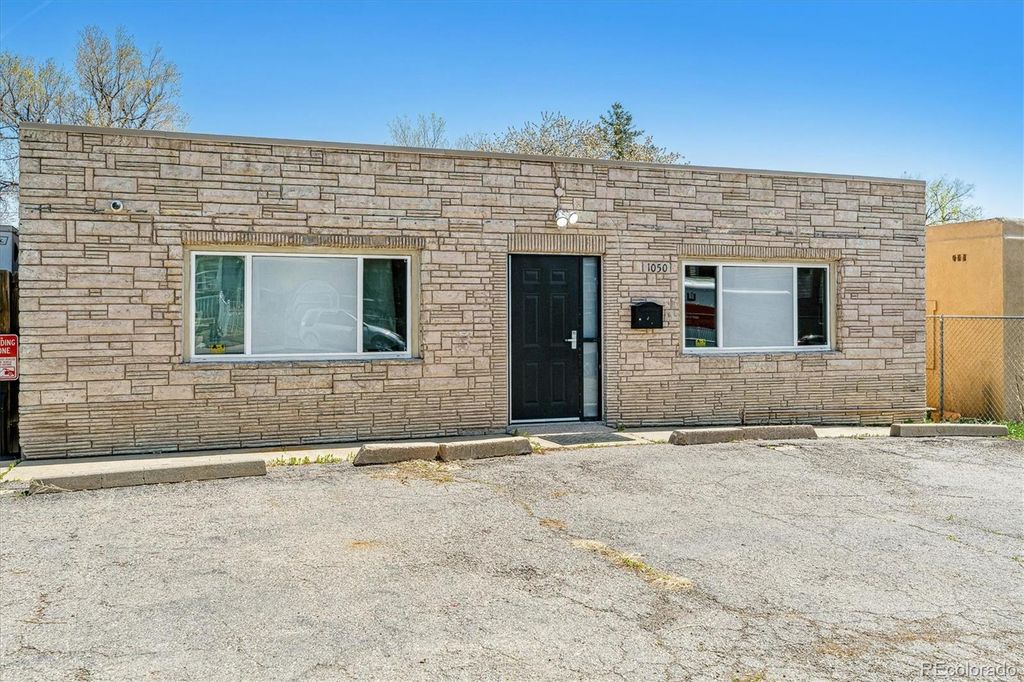 Photo of 1050 S Quitman Street, Denver, CO 80219 (MLS # 7134857)