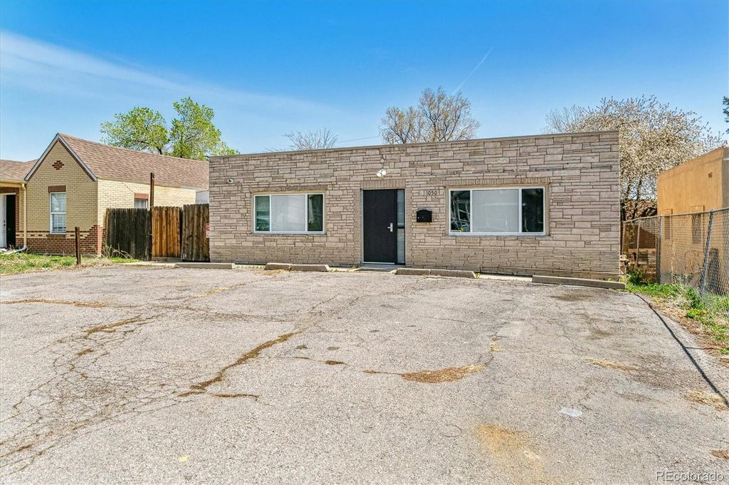 Photo of 1050 S Quitman Street, Denver, CO 80219 (MLS # 7134857)