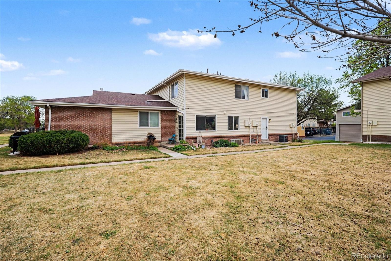 3355 S Flower Street 104