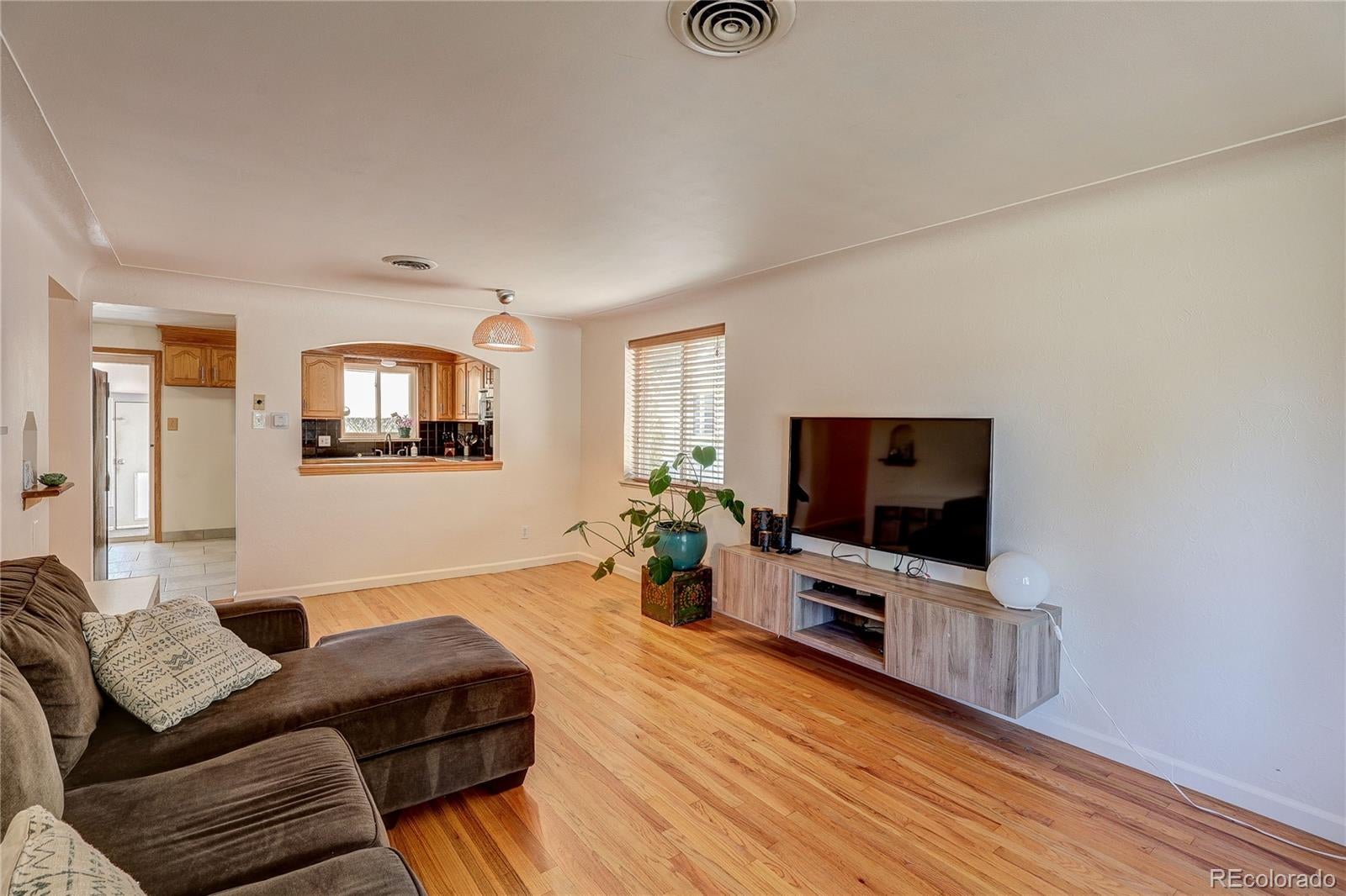 5550 Holland Drive