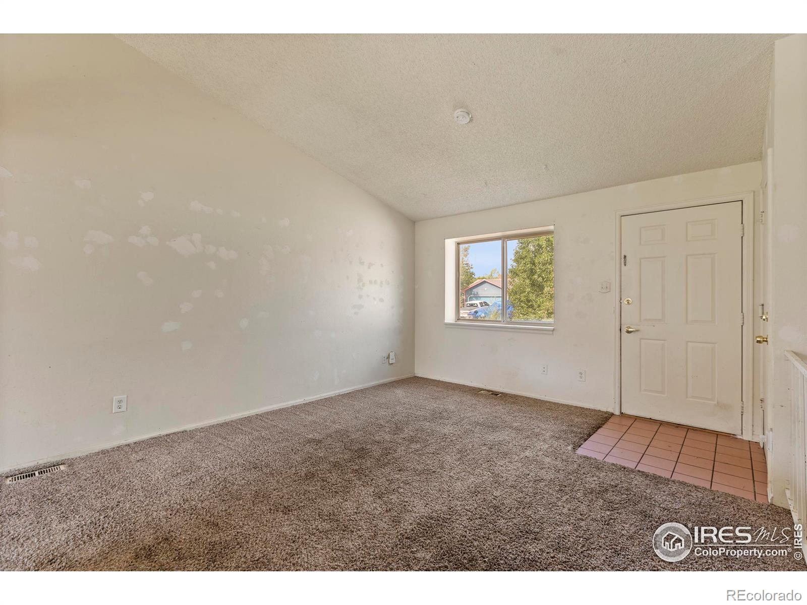 2172 Hackberry Circle