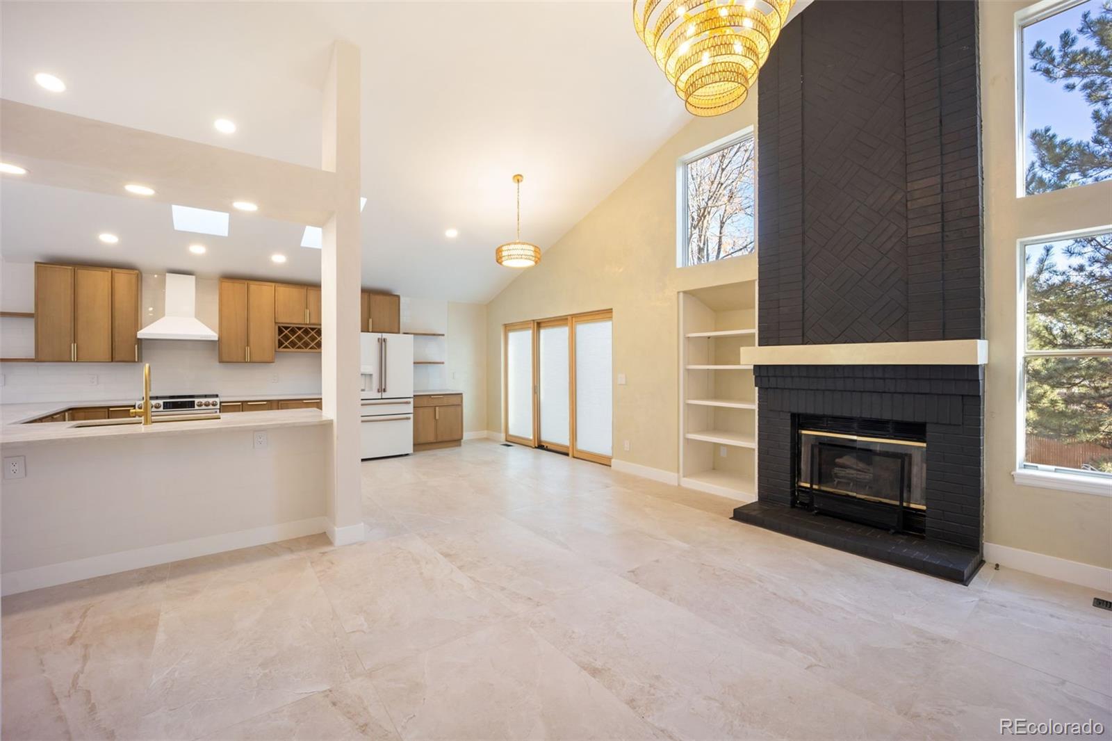 9696 Pinebrook Street