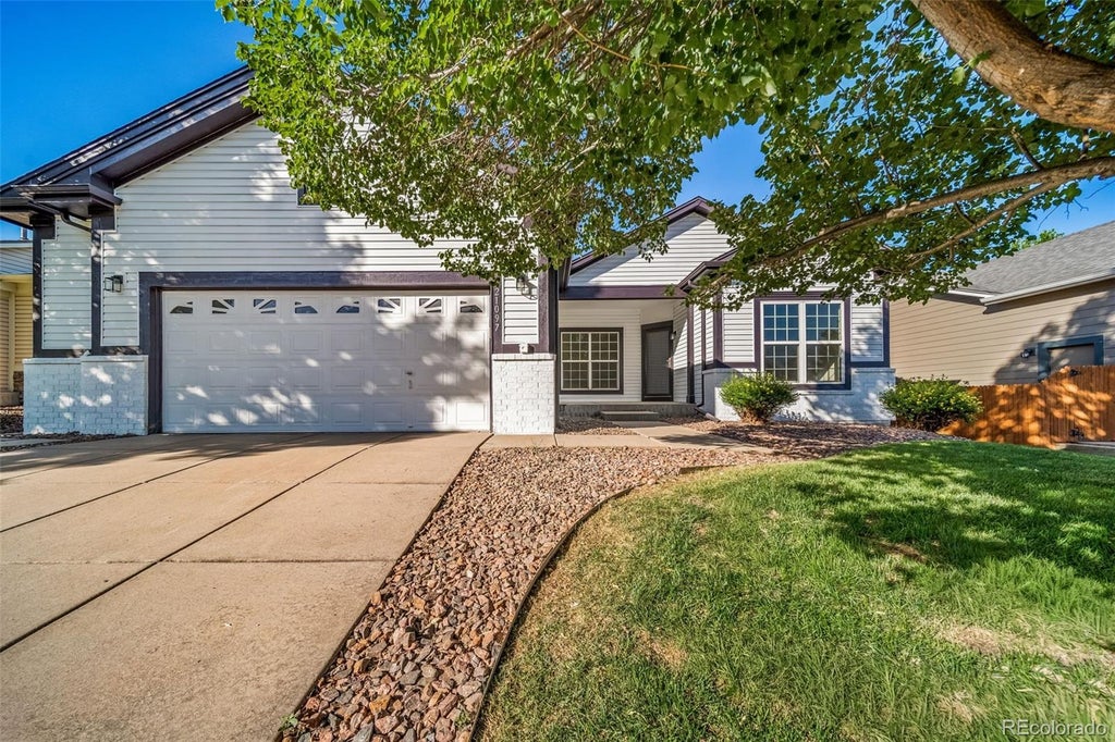 Photo of 21097 Hawthorne Lane, Parker, CO 80138 (MLS # 4624280)