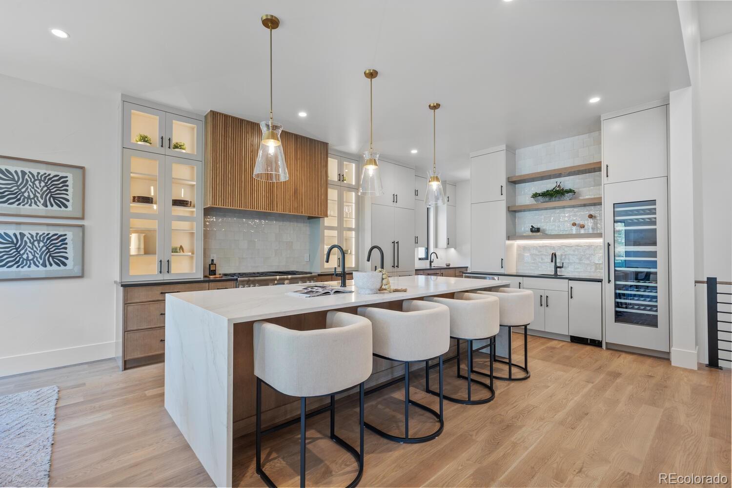 2596 Saddleback Drive