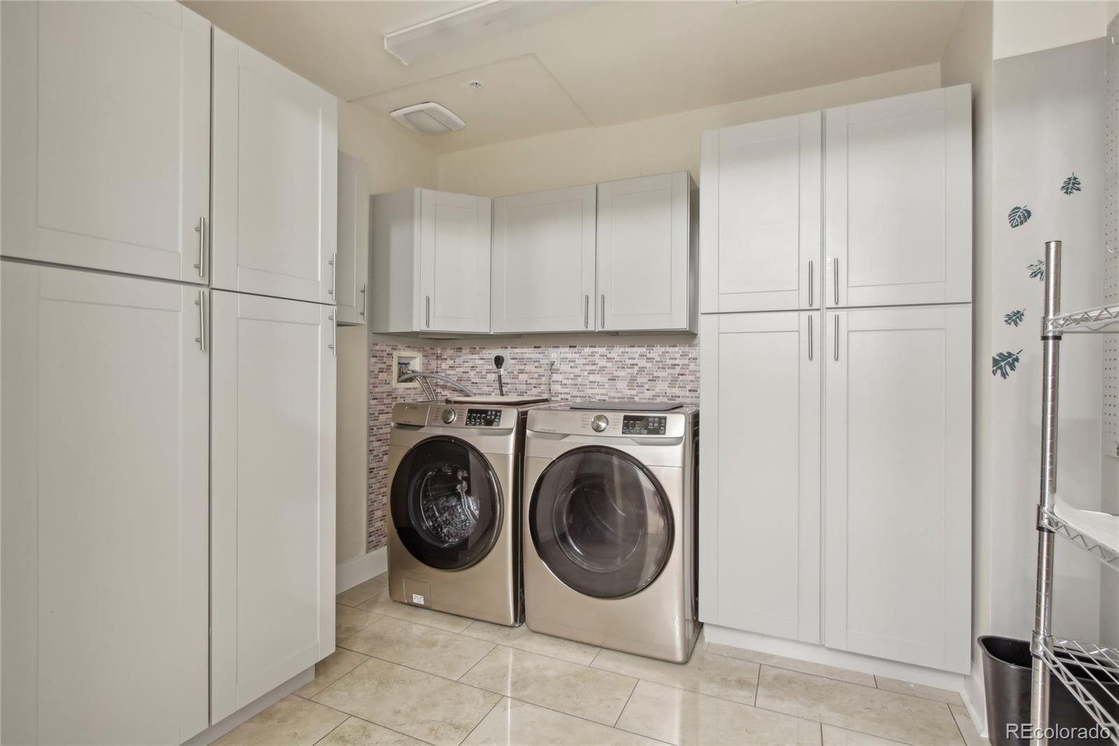 1827 N Grant Street 502