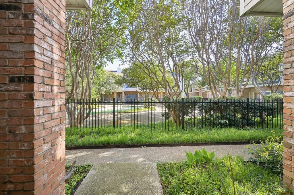 Richland Park Apt-Westchase Condo - Residential