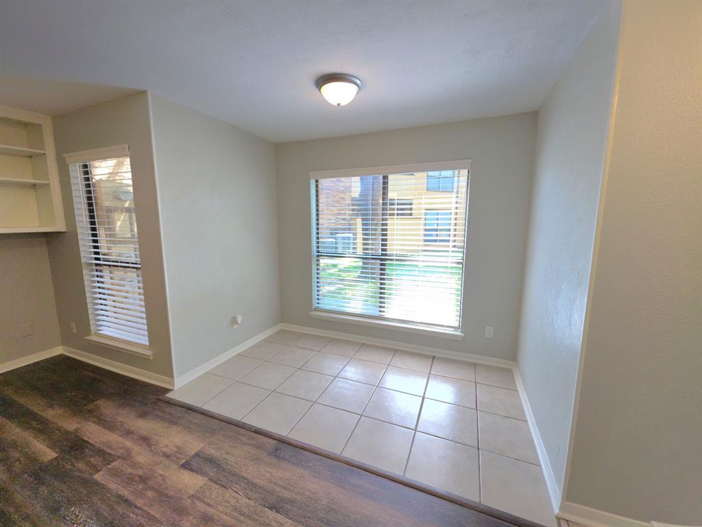 Cloisters Condo The - Residential