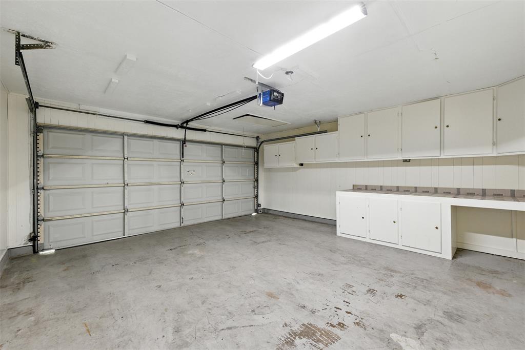 Two Worlds Apollo 01 - Residential