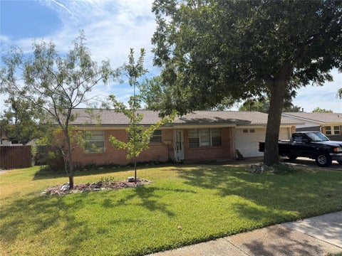 Photo of 3046 Cameo Lane, Farmers Branch, TX 75234 (MLS # 21396669)
