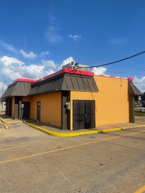 Hallbrook Add - Commercial Lease