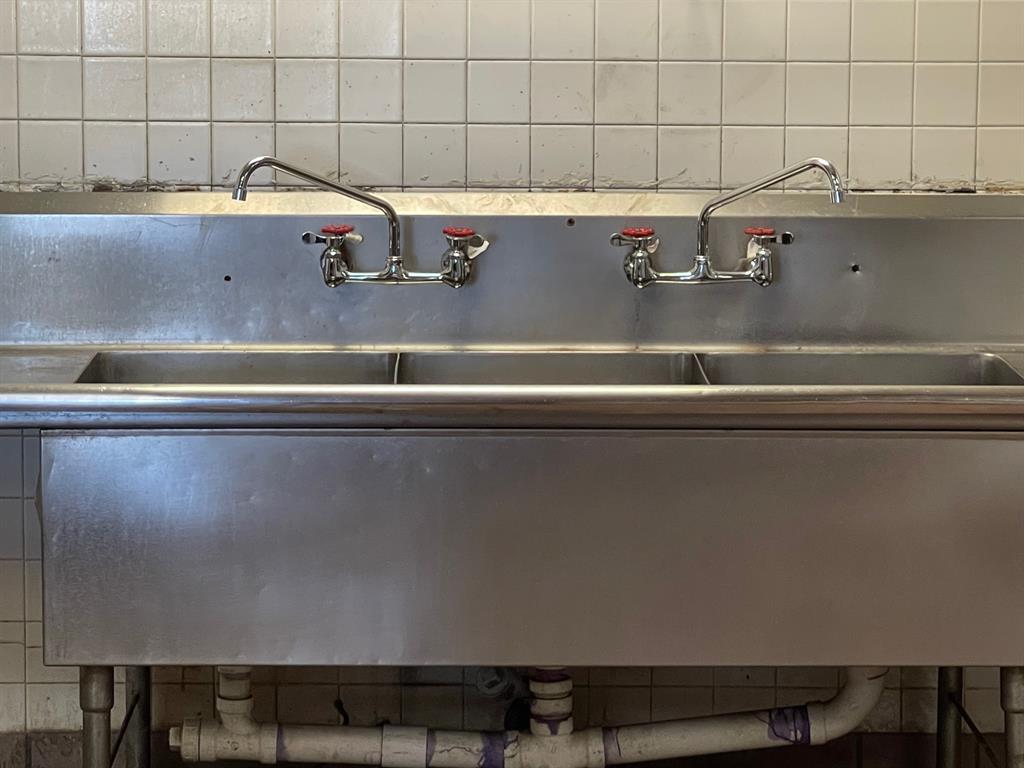 Hallbrook Add - Commercial Lease