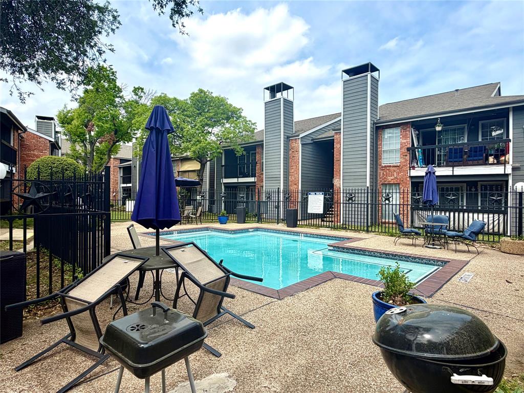 Cimarron Court Condo Ph 1 - Residential