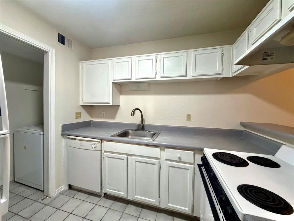 Cimarron Court Condo Ph 1 - Residential