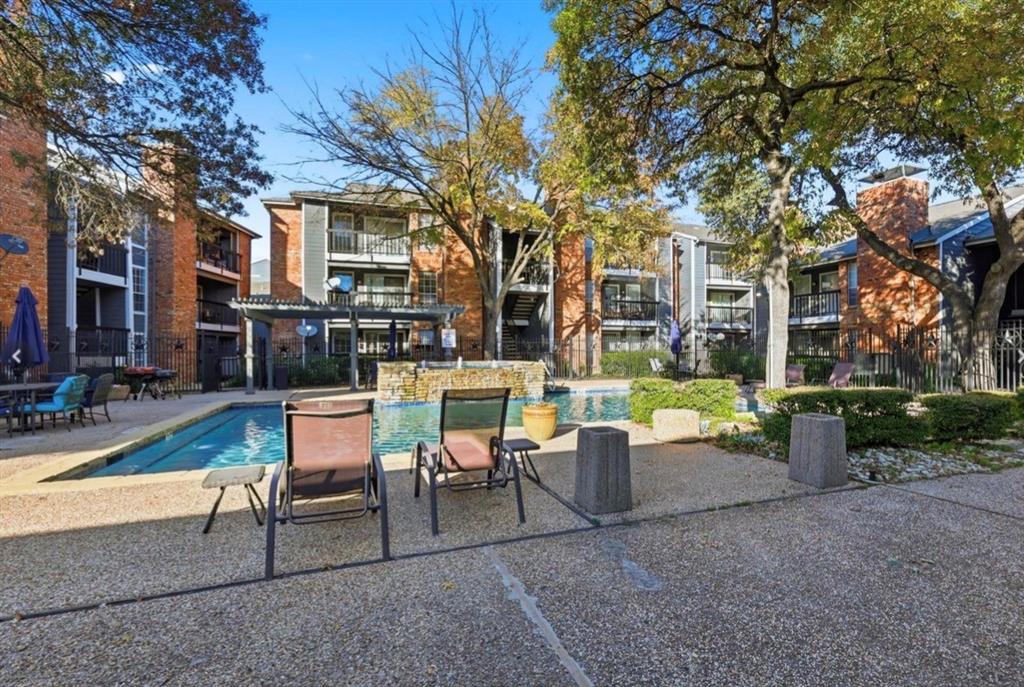 Cimarron Court Condo Ph 1 - Residential