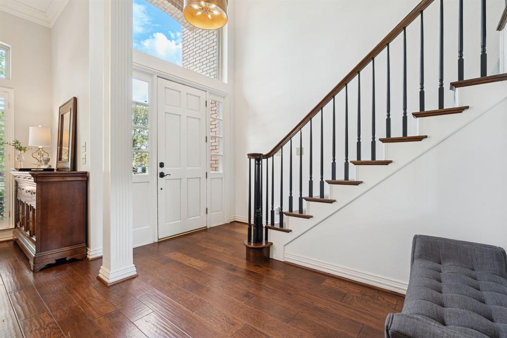 204 Southridge Lakes Parkway