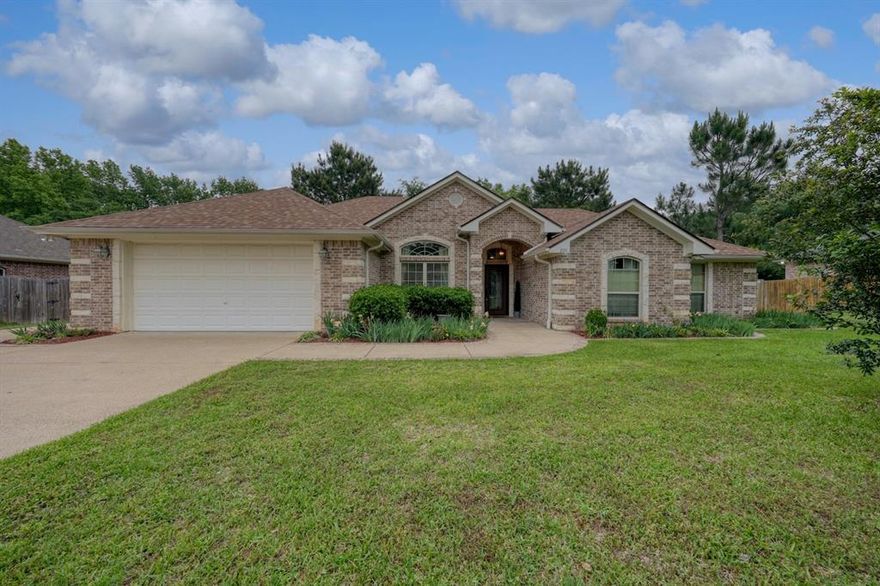Located on a quiet cul-de-sac street in an established Lindale neighborhood, this well-maintained single-story home offers 4 bedrooms, 2 bathrooms, and approximately 2,175 square feet of comfortable living space. Designed with a functional open-concept floor plan, the home connects the kitchen, dining, and main living area to support both everyday living and easy entertaining. Built by Heritage Builders you can count on quality construction. Foam insulation adds to the homes energy efficiency and the whole home generator is a great comfort during power outages.

The kitchen features ample cabinetry, generous counter space, and a practical layout that opens to the main living area, creating a seamless flow ideal for gatherings. The split-bedroom floor plan enhances privacy, with the primary suite positioned as a quiet retreat featuring an en-suite bath and spacious closet. Three additional bedrooms provide flexibility for a home office, guest rooms, or multi-use spaces.

Natural light fills the interior, highlighting the home’s warm and inviting feel. Additional features include ceiling fans, storage space, and a two-car attached garage for convenience and functionality.

The property is located in a low-traffic residential setting close to Lindale schools, shopping, dining, and everyday conveniences, offering a balance of comfort and accessibility in East Texas living. No neighbors behind you leaving you privacy and serenity. The property also has RV parking and a storage building.

A thoughtfully designed home featuring open concept living, split bedroom layout, cul-de-sac location, and flexible spaces, ready for its next owner.