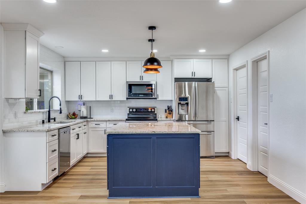 PRESIDENTS POINT PHASE ONE - Residential