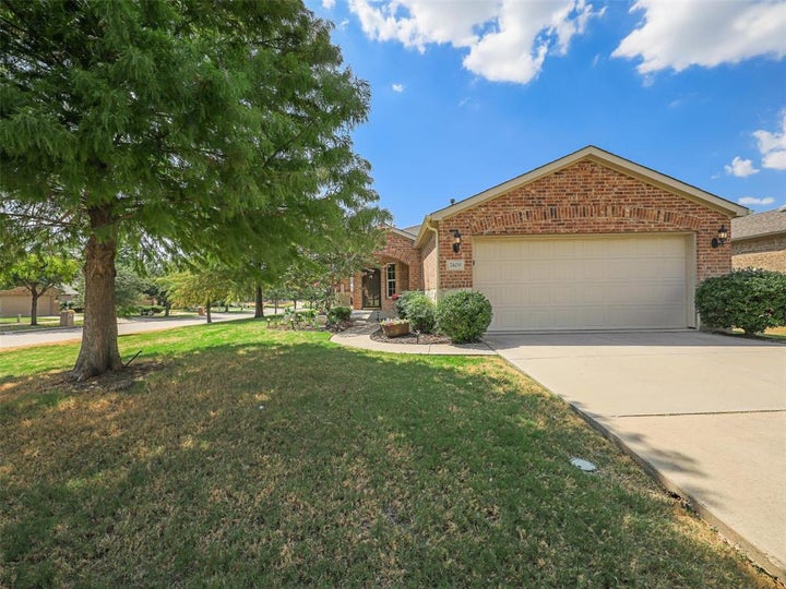 Photo 1 of 38 — 7409 Kite Lane, Frisco, TX 75036