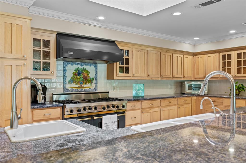 Red Sail - Residential