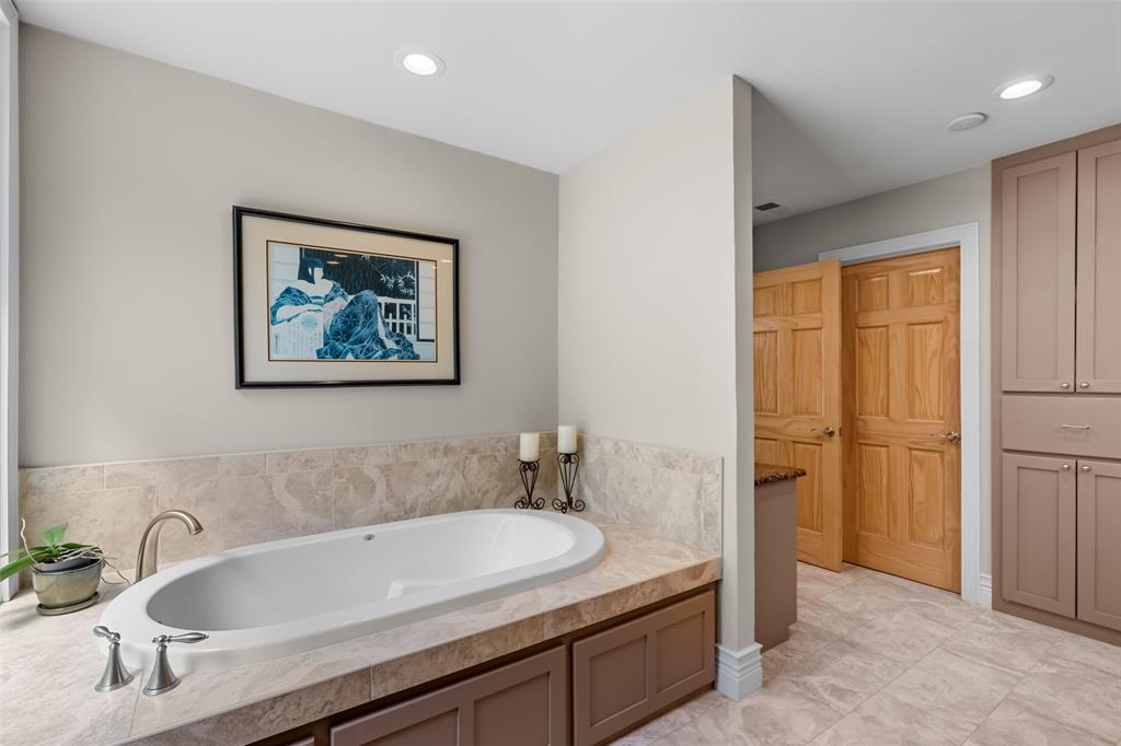 Red Sail - Residential