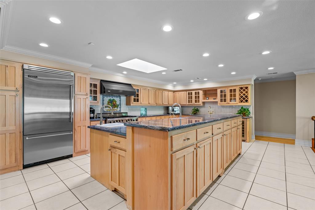 Red Sail - Residential