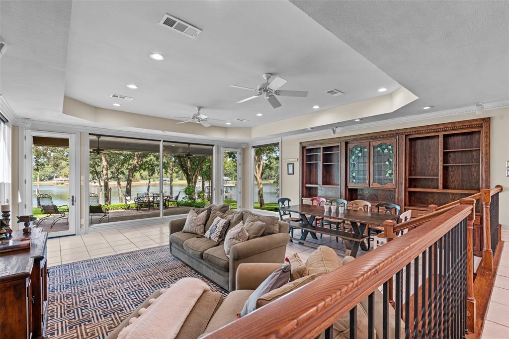 Red Sail - Residential