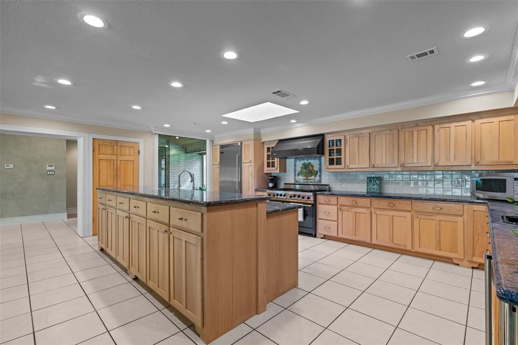 Red Sail - Residential