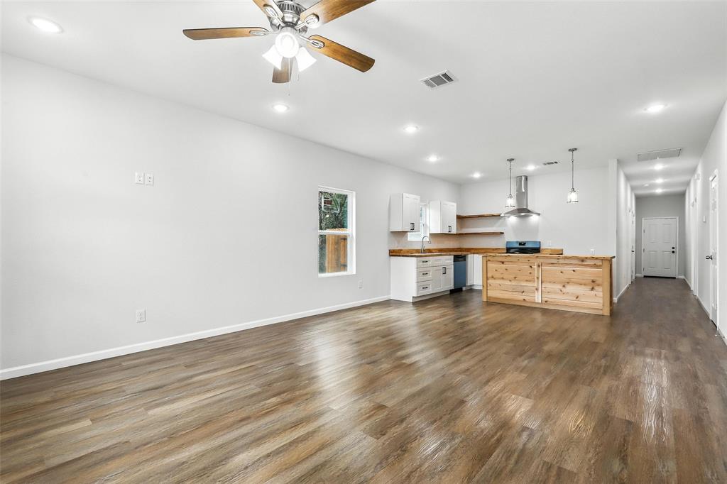 922 Scenic Drive