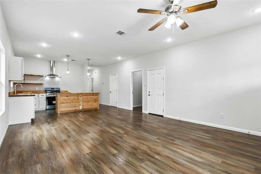 922 Scenic Drive