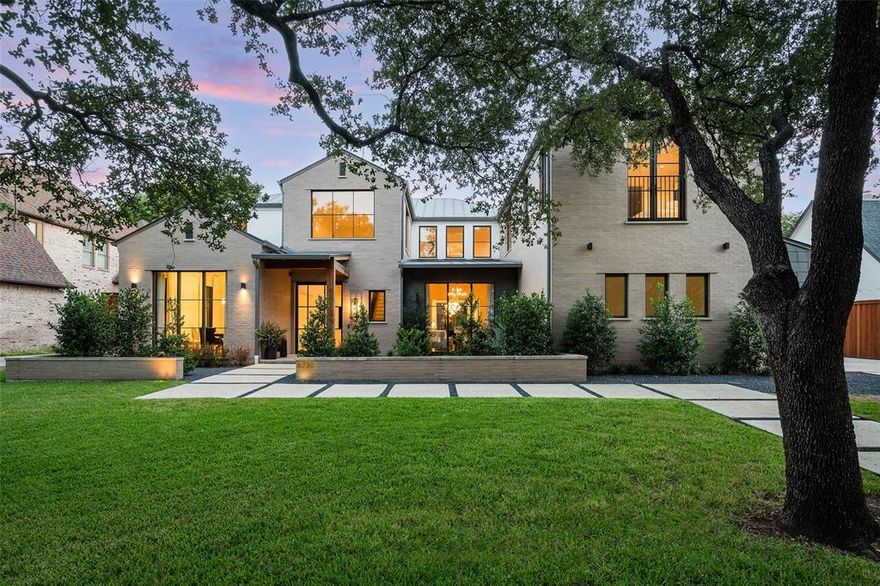 Opulent Preston Hollow transitional completed in 2020 by Lauderdale Homes. Waterscapes Custom Pool (2021), surrounded by lush landscaping, turfed backyard & putting green. A grand foyer welcomes you with abundant natural light; strategic art wall provides privacy to main living area yet maintains open and intimate atmosphere. At the heart is the kitchen featuring Subzero fridge, freezer & 8-burner Wolf range with full-sized double ovens. Spacious butler pantry with sink, icemaker, & fridge connects kitchen & formal dining; featuring foyer access for entertaining. Master suite is an indulgence offering dual vanities & closets, and full-size washer dryer. Study, gym, and mudroom add versatility to the downstairs. Up, a spacious game or media room, four ensuite bedrooms and oversized main laundry area. A prime block of Desco with smaller front setbacks allows a more generous backyard. Recent enhancements of new wood floors & fresh paint highlight home’s pristine condition.