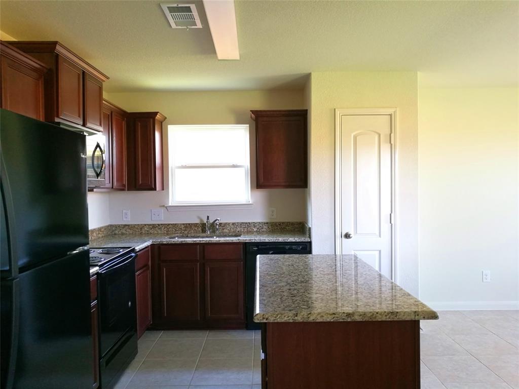 Cypress Bend 3 - Residential Lease