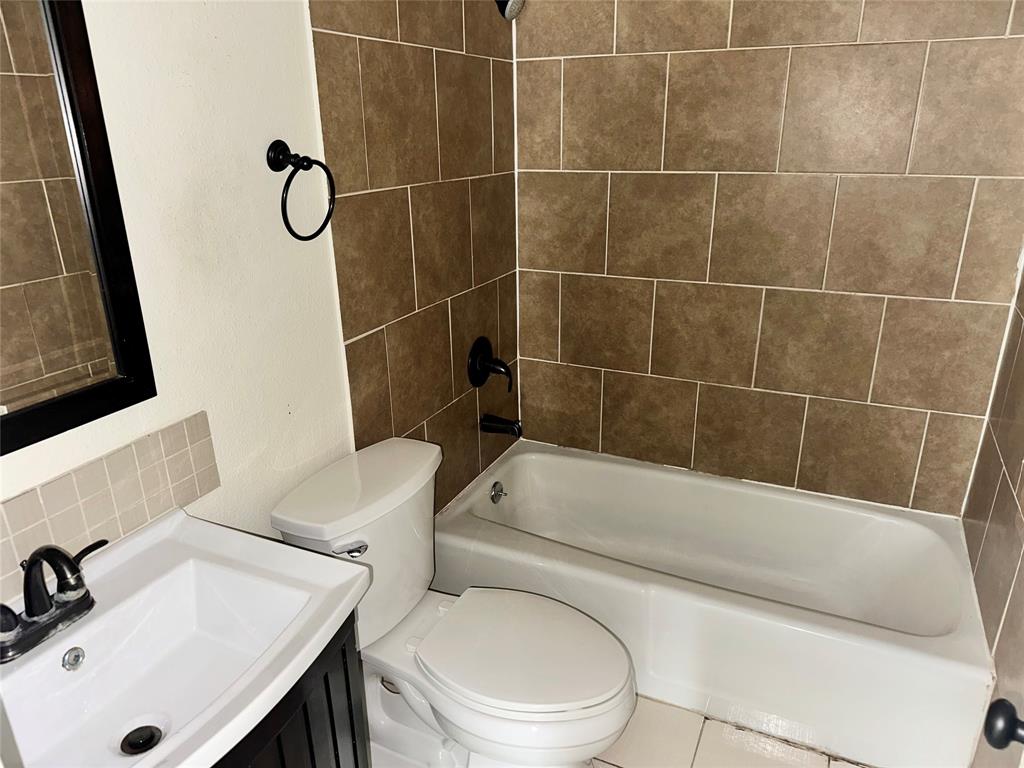 Lakewood North 2 - Residential Lease